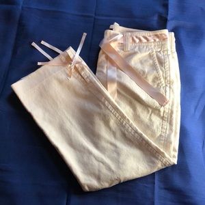 Y2K Preppy Capris in Textured Soft Pink